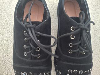 Zapatos negros con tachuelas - N 38