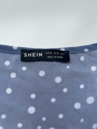 Blusa SHEIN lunares azul