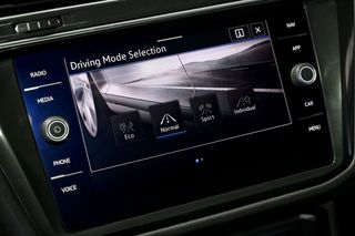 Volkswagen Tiguan   RLine 2.0 TDI 110kW 150CV DSG 