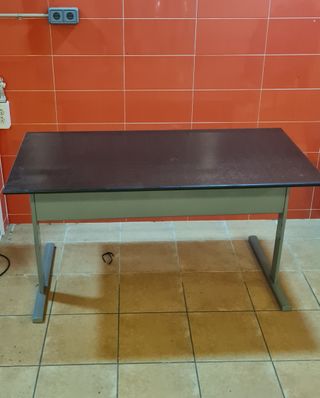 Mesa escritorio metal gris oscuro