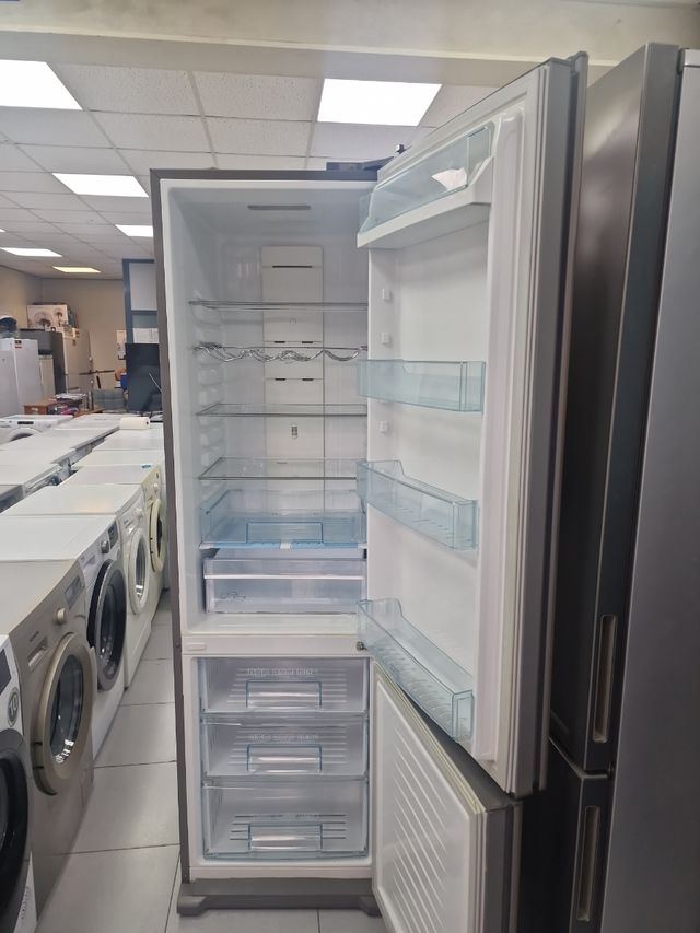 Nevera   2m x 60cm con garantía 