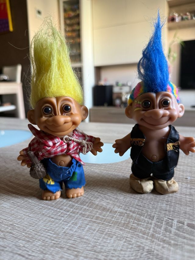2 Trolls Russ: Punk & Vaquero