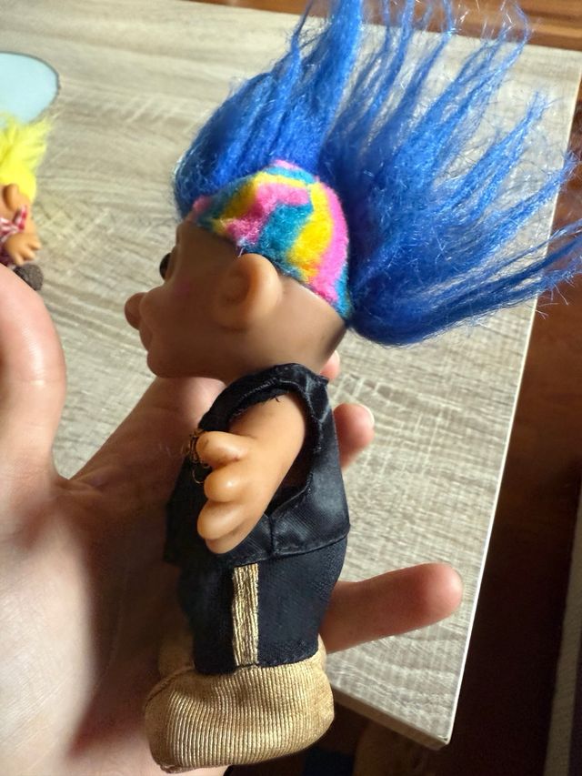 2 Trolls Russ: Punk & Vaquero
