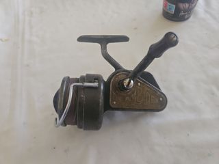 Carrete pesca antiguo