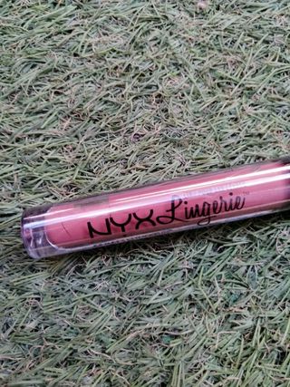 NYX Lip Lingerie Pintalabios Bustier