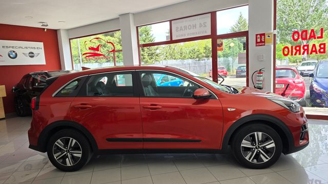 Kia Niro 1.6 GDi HEV 104kW (141CV) Concept