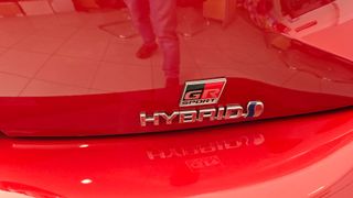 Toyota Corolla 2.0 180H GR-SPORT E-CVT