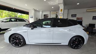 Toyota Corolla 2.0 180H GR-SPORT E-CVT
