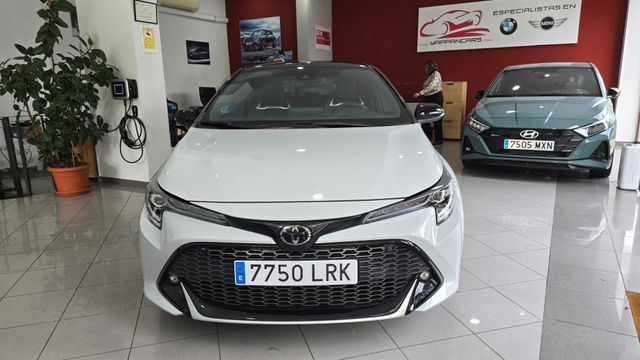 Toyota Corolla 2.0 180H GR-SPORT E-CVT
