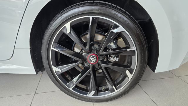 Toyota Corolla 2.0 180H GR-SPORT E-CVT