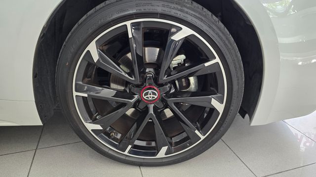 Toyota Corolla 2.0 180H GR-SPORT E-CVT