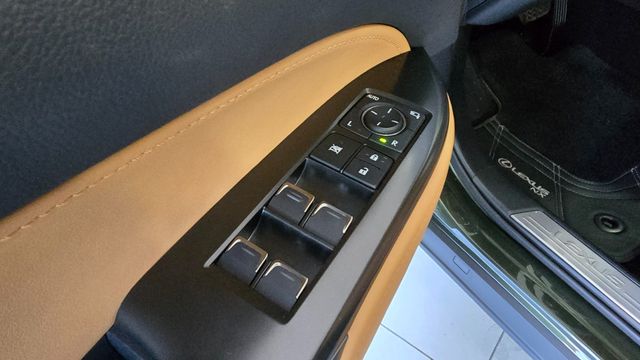 Lexus NX 450h+ Executive 4WD