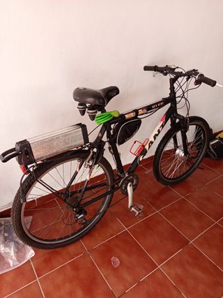 Bicicleta eléctrica Giant ATX 830