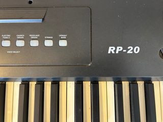Ringway RP-20: Piano Digital