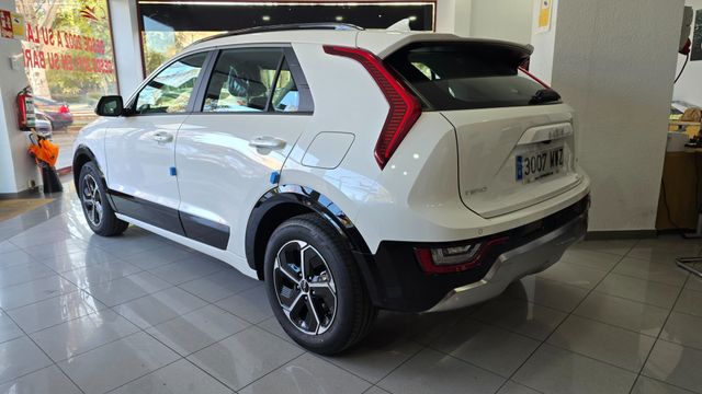 KIA Niro 1.6 GDi HEV 95kW (129CV) Drive