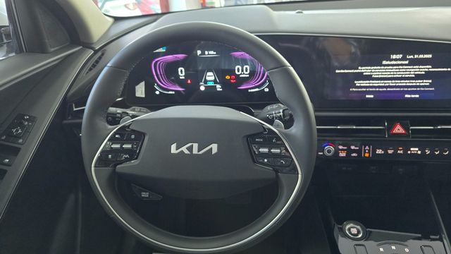 KIA Niro 1.6 GDi HEV 95kW (129CV) Drive