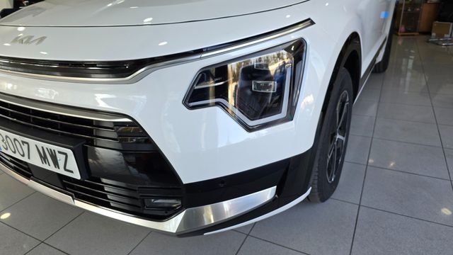 KIA Niro 1.6 GDi HEV 95kW (129CV) Drive