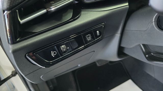 KIA Niro 1.6 GDi HEV 95kW (129CV) Drive