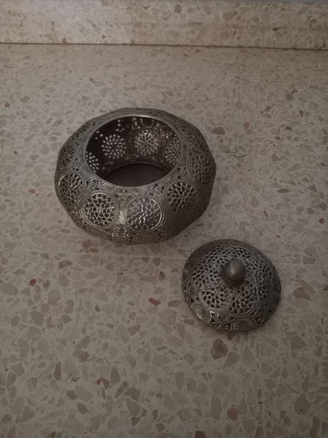 Joyero metálico plateado