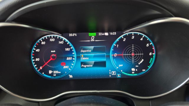 MERCEDES Clase GLC GLC 300 de 4MATIC