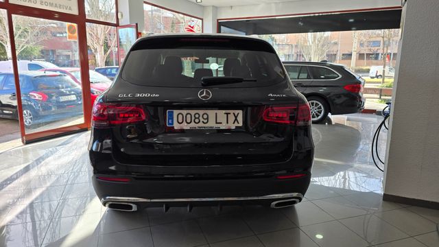 MERCEDES Clase GLC GLC 300 de 4MATIC