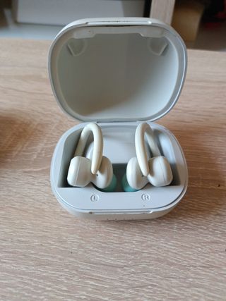 Tablet + auriculares Bluetooth + Smartwatch