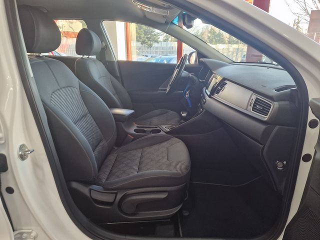 KIA Niro 1.6 GDi Híbrido Enchufable 104kW Drive