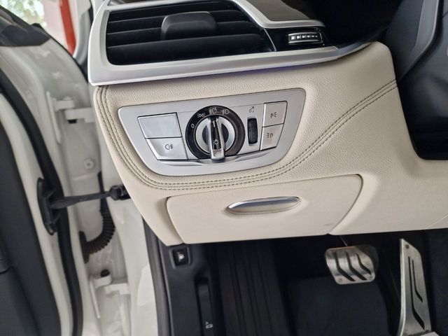 BMW Serie 7 745e