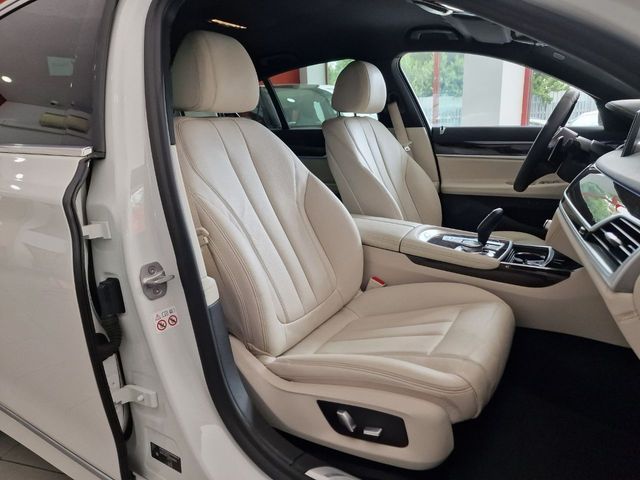 BMW Serie 7 745e