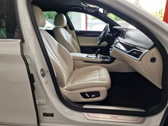 BMW Serie 7 745e