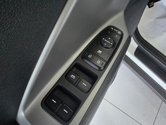 KIA Niro 1.6 GDi PHEV 104kW 141CV Drive
