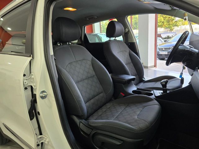 KIA Niro 1.6 GDi PHEV 104kW 141CV Drive
