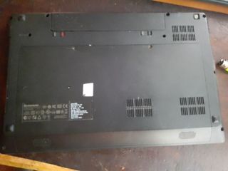 Portátil Lenovo 15" Negro a reparar. No enciende 