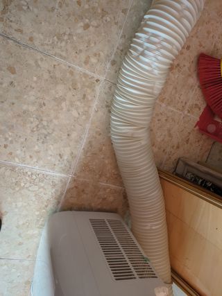 Armario metálico rojo IKEA