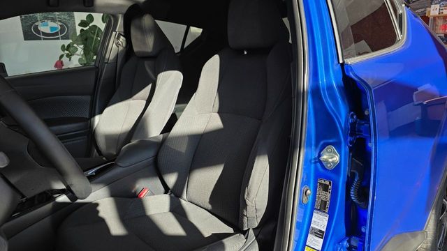 TOYOTA CHR 1.8 125H Advance