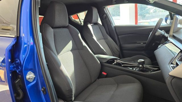 TOYOTA CHR 1.8 125H Advance