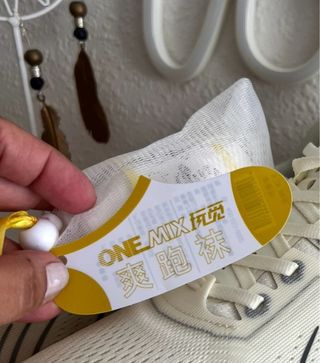 Zapatillas Onemix Running - crema
