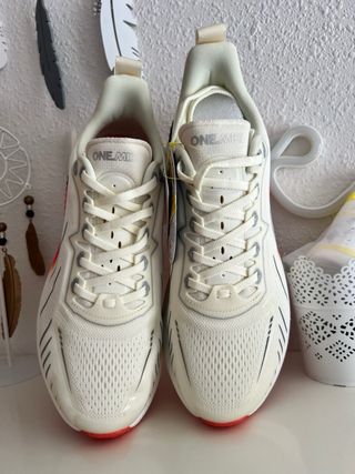 Zapatillas Onemix Running - crema