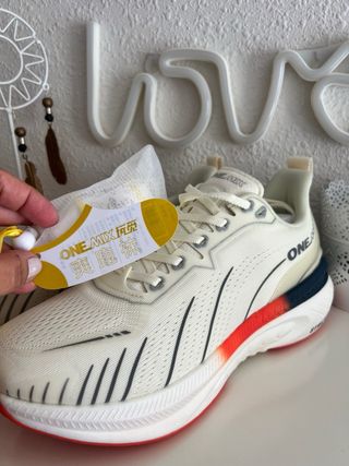 Zapatillas Onemix Running - crema