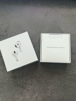 Apple AirPods 4 ANC bianchi