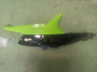 Chapa trasera derecha Piaggio Skipper