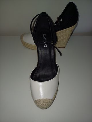 Sandalias esparto negras y blancas - 37