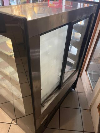 Vitrina refrigerada Infrico