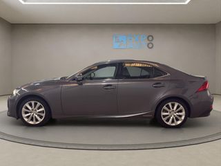 Lexus IS 2.5 300h Executive Navibox