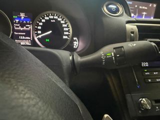 Lexus IS 2.5 300h Executive Navibox