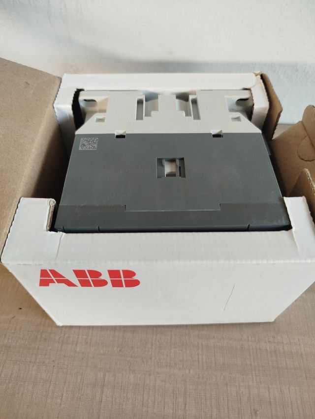 Contattore ABB AF40-40-00-11 70A