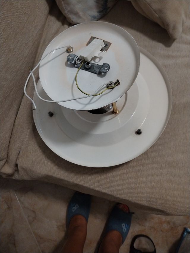 Lampara techo imitación madera