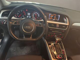 Audi A4 Avant 2.0 TDI 150 multitr S line edition