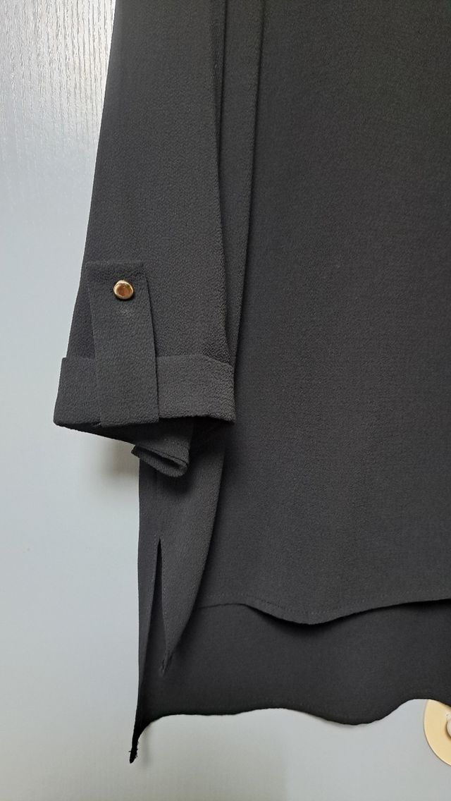 Blusa negra elegante