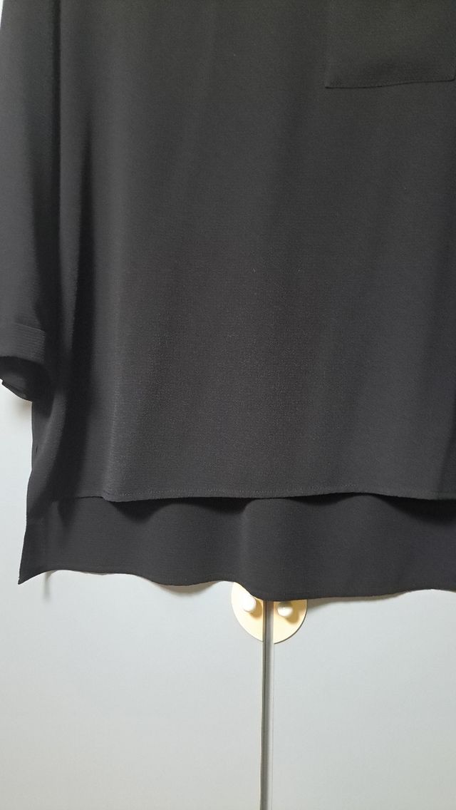 Blusa negra elegante